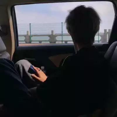 苍傲玉